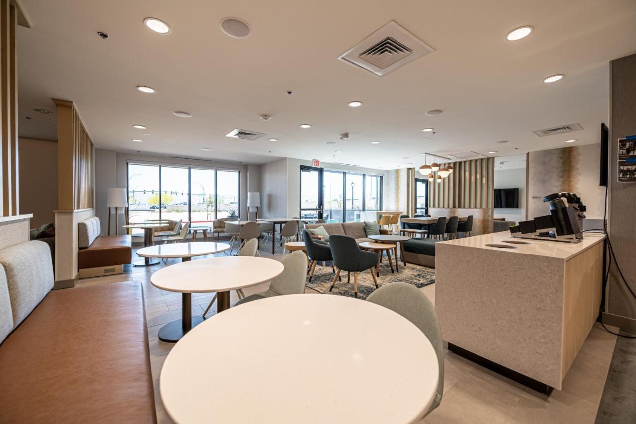 Towneplace Suites By Marriott Las Vegas North I-15 Extérieur photo