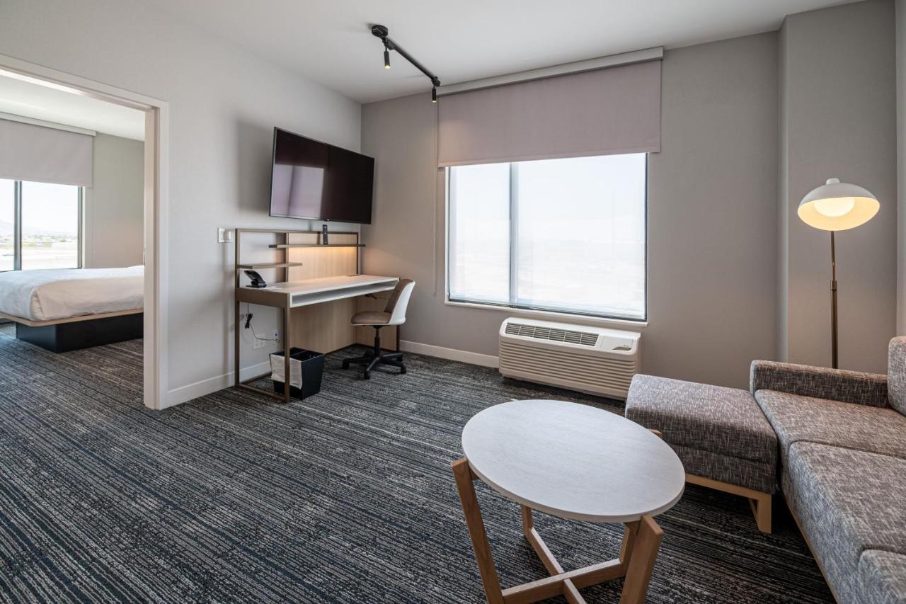 Towneplace Suites By Marriott Las Vegas North I-15 Extérieur photo