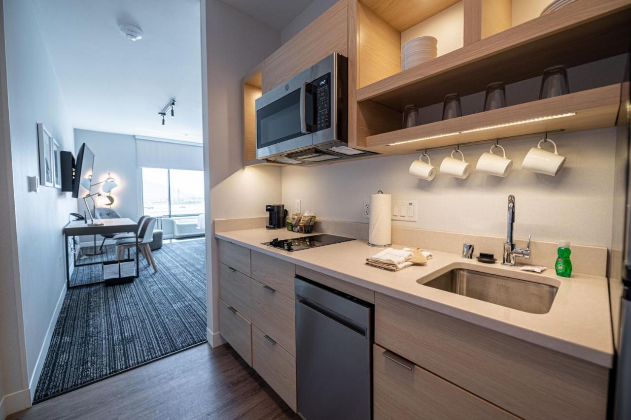 Towneplace Suites By Marriott Las Vegas North I-15 Extérieur photo