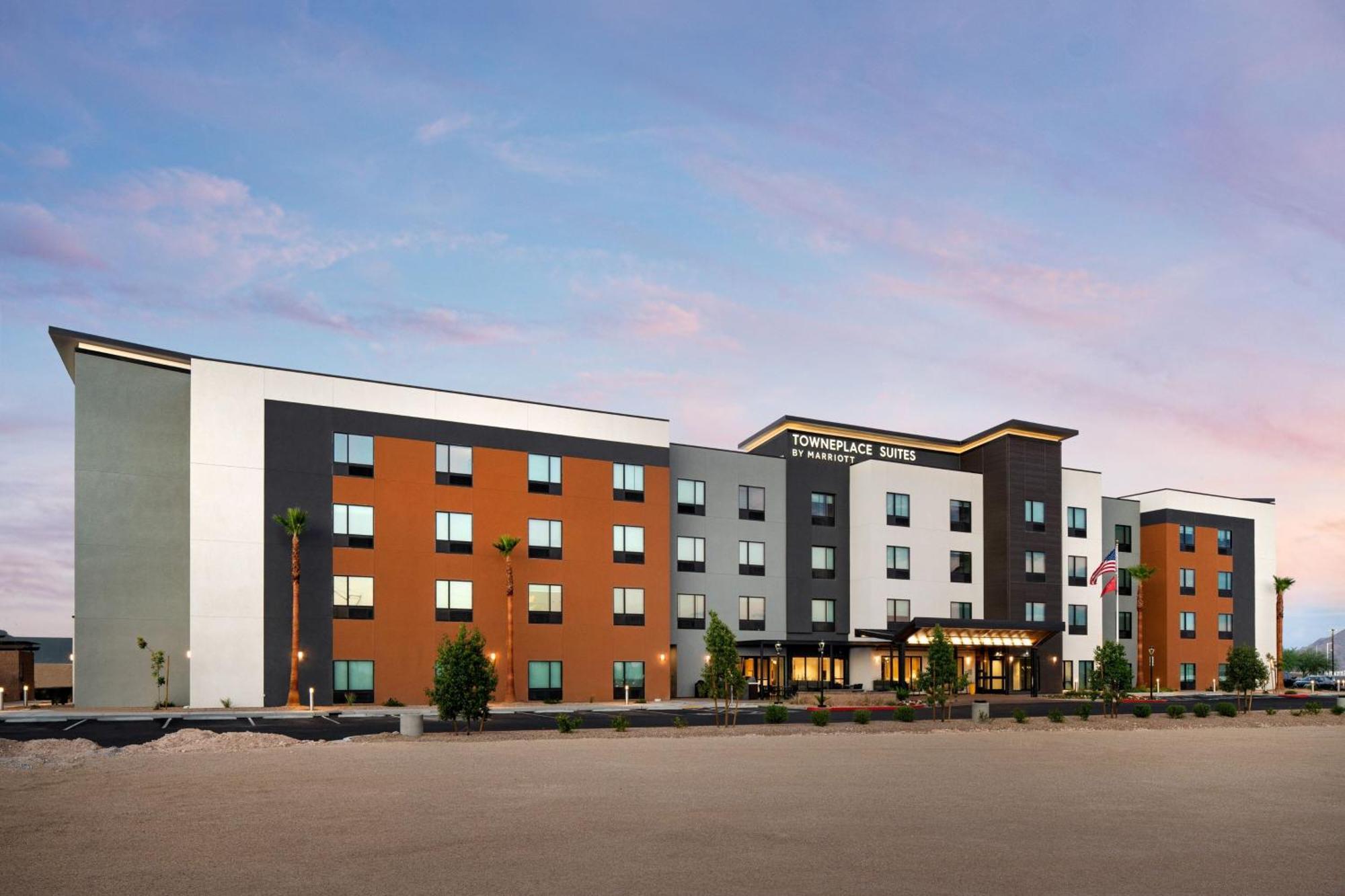 Towneplace Suites By Marriott Las Vegas North I-15 Extérieur photo
